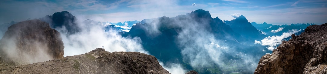 Staying in a mountain hut on Via Ferrata in the Dolomites - eBook
