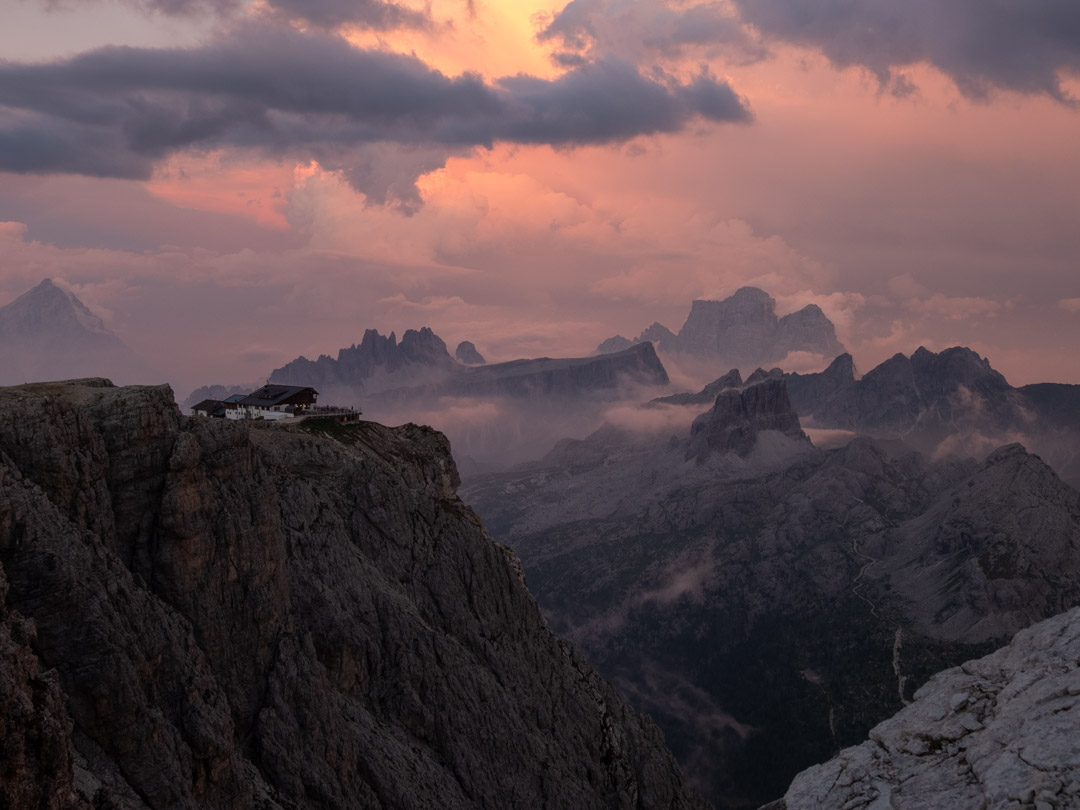 Rifugio Lagazuoi Passo Falzarego Dolomites